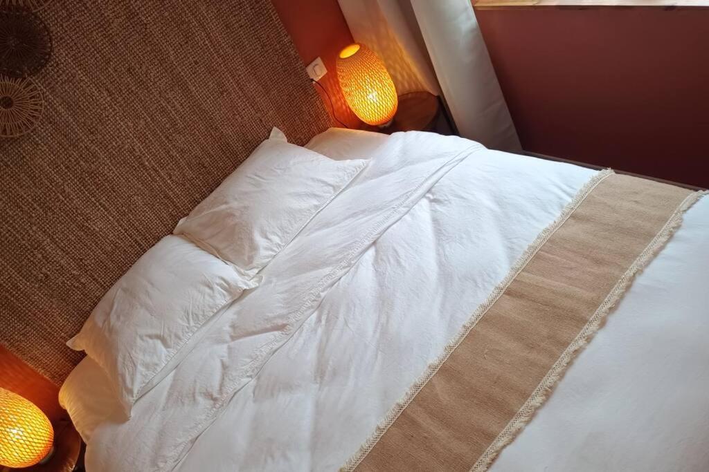 Le Physalis Gite Tout Confort Орбе Екстериор снимка